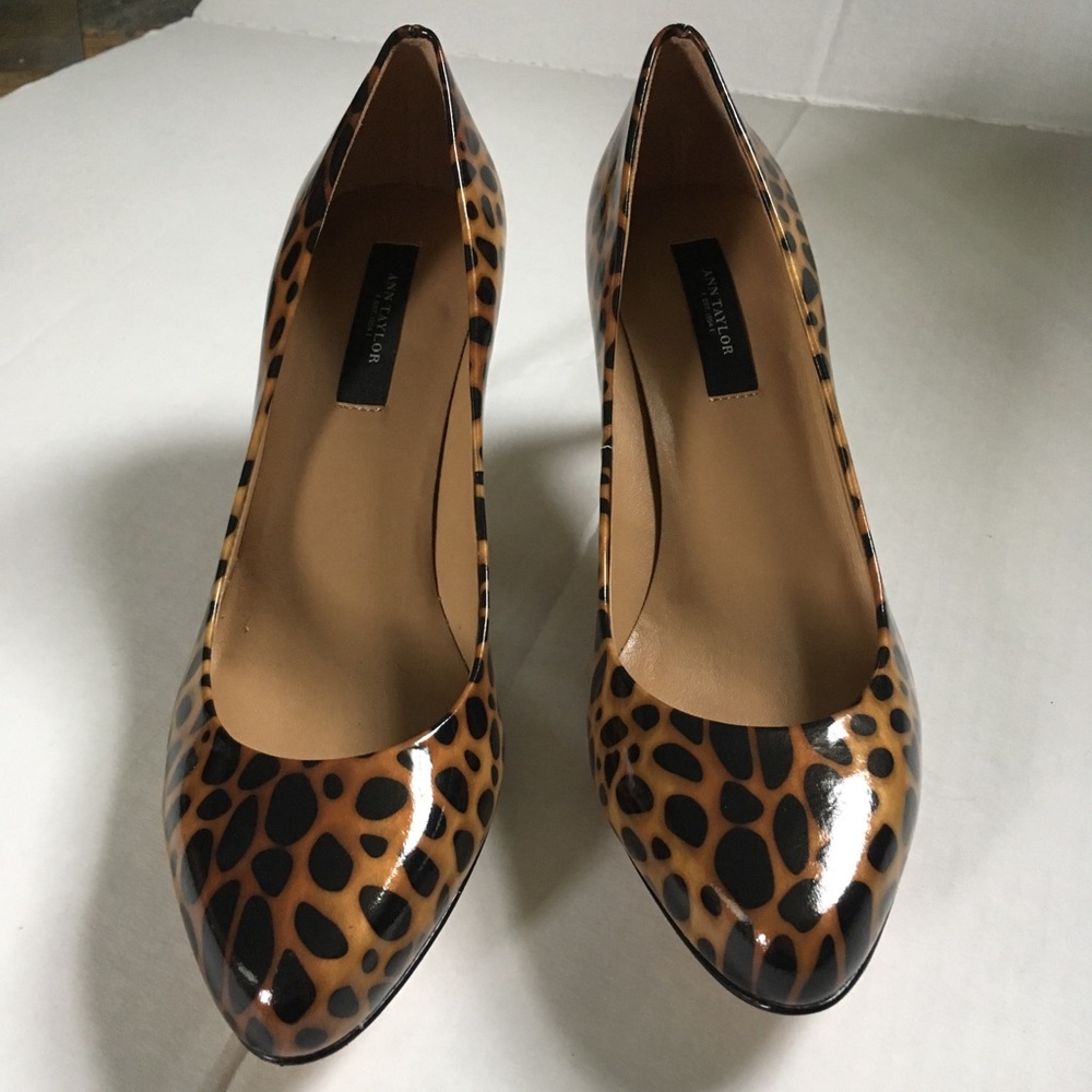 Ann Taylor Print Pumps